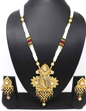 Pure Brass Rajwadi Polish Necklace With Off White Stone