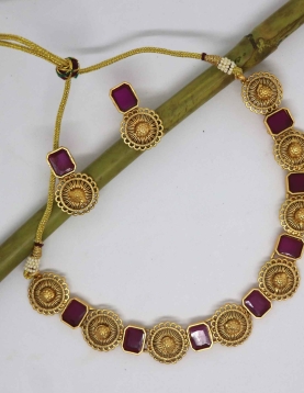 Pure Brass with Gold Rajwadi Polish Maroon Necklace 