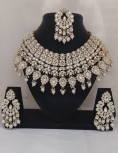 White Stonework Necklace Set