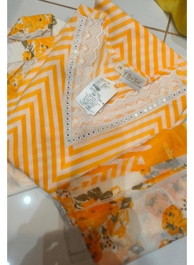 Women's Leheriya-Inspired Striped Kurta Set with Floral Print Dupatta & Lace Trim