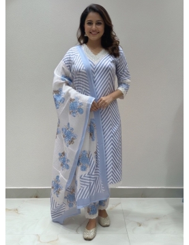 Women's Leheriya-Inspired Striped Suit Set with Floral Print Dupatta & Lace Trim