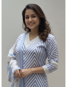 Women's Leheriya-Inspired Striped Suit Set with Floral Print Dupatta & Lace Trim