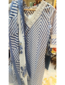 Women's Leheriya-Inspired Striped Suit Set with Floral Print Dupatta & Lace Trim