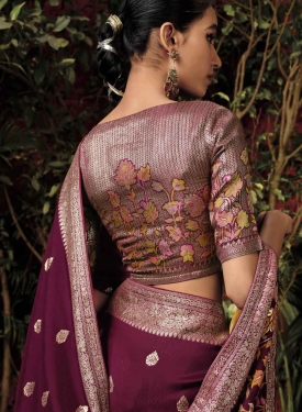 Dark Wine Dola Silk Saree, with amazing zari weaving 