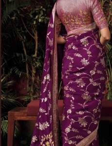Purple Dola Silk Saree, with amazing zari weaving 