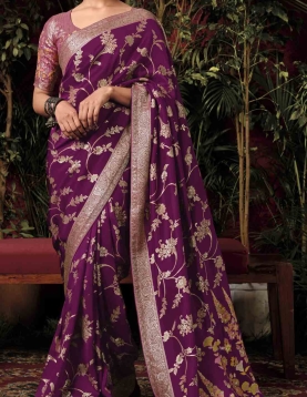 Purple Dola Silk Saree, with amazing zari weaving 