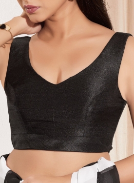 Elegant Black Mulberry Silk V-Neck Blouse