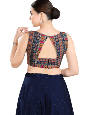 Geometric Pattern Silk Sleeveless Blouse In Navy Blue 